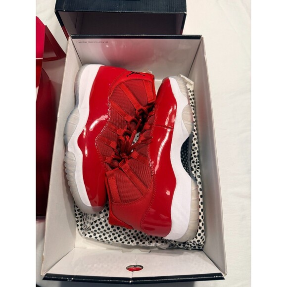 Size 8.5 - Jordan 11 Retro High Win Like '96 - Picture 1 of 8